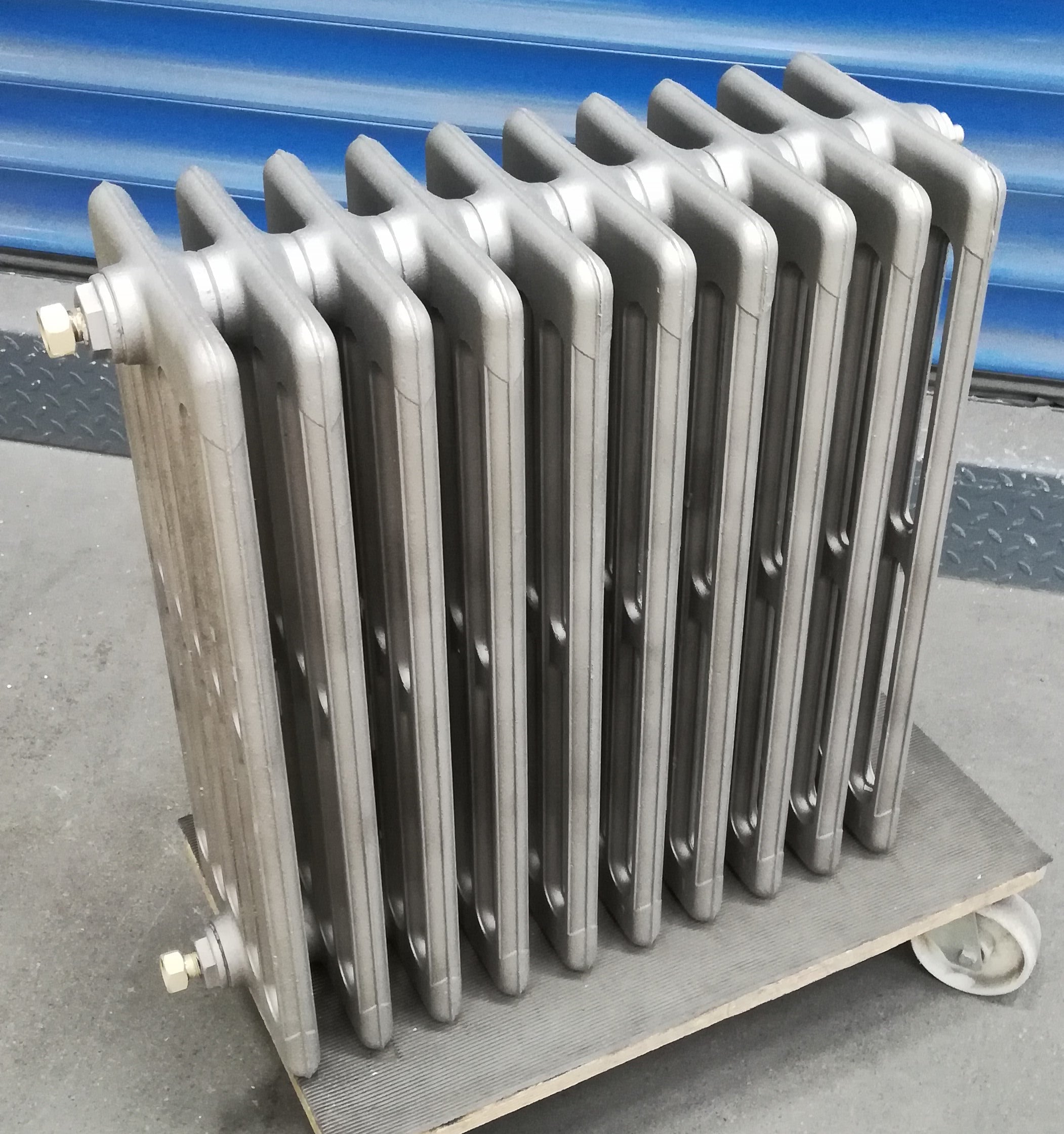 radiateur en fonte décapé